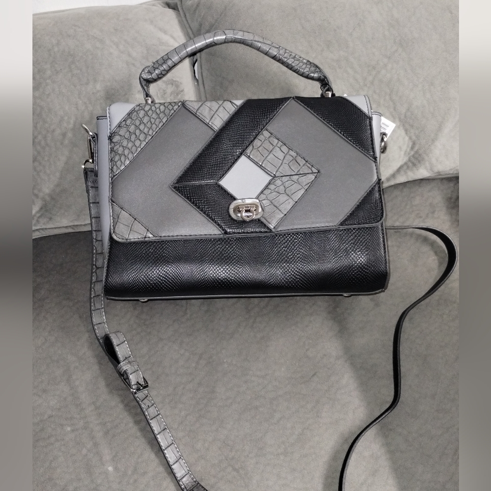 Color Block Pattern Purse - Picture 6 of 13